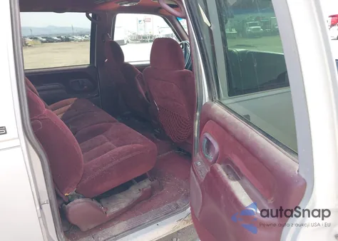 1997 Chevrolet Suburban 1500 from USA, damaged, VIN 1GNFK16R3VJ330935